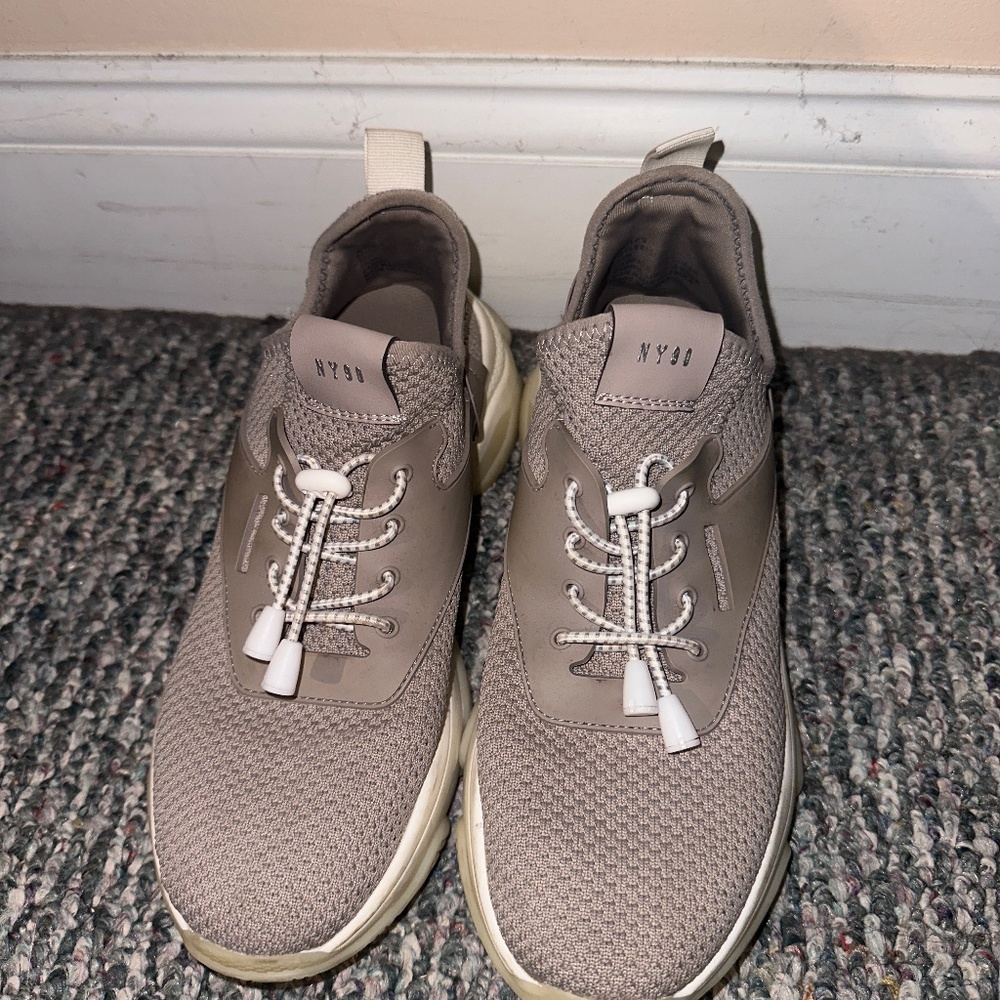 Steve Madden Myles Sneaker